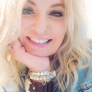 Meet your Posher, Terina